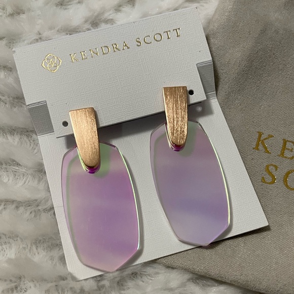 NWT Rose Gold Kendra Scott Aragon Earrings in Dichroic Glass - Picture 3 of 4